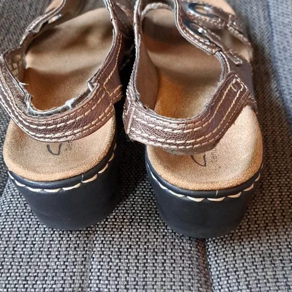 Clarks Sandals - Picture 4 of 4